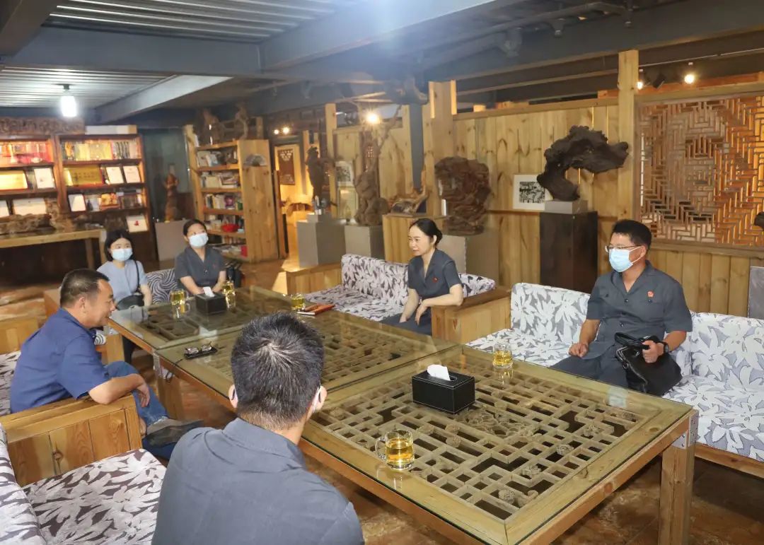 鄂州中院：深入企业走访 助力防疫生产